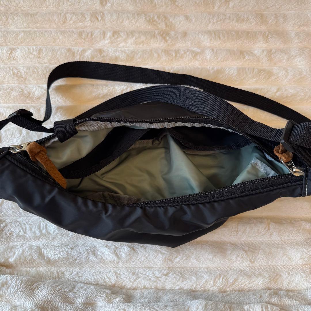 希少・廃盤PORTER REEF ハーフムーン ショルダーバッグ　黒