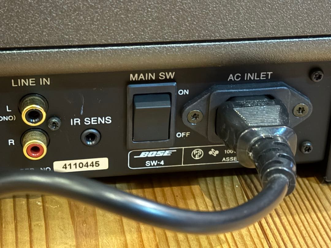BOSE SW-4 ボーズ　サブウーファー　パワードウーファー