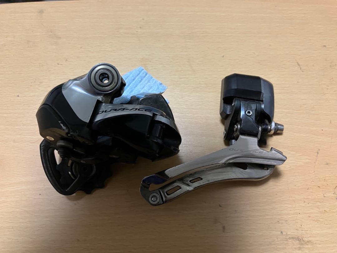 シマノ　デュラエース Di2 9070 ディレーラー　前後セット売り