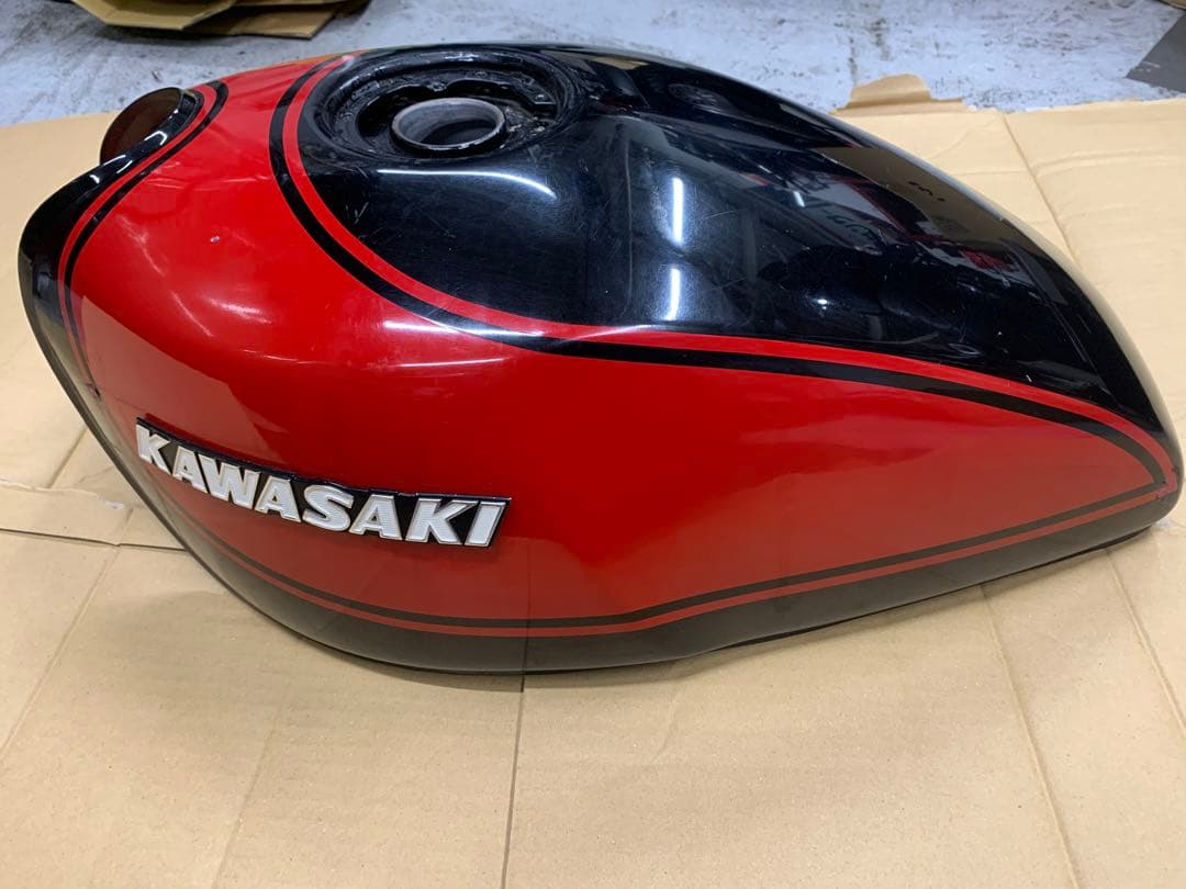 ゼファーx 純正タンク 実働外し テールカウル 社外フェンダー エンブレムセット