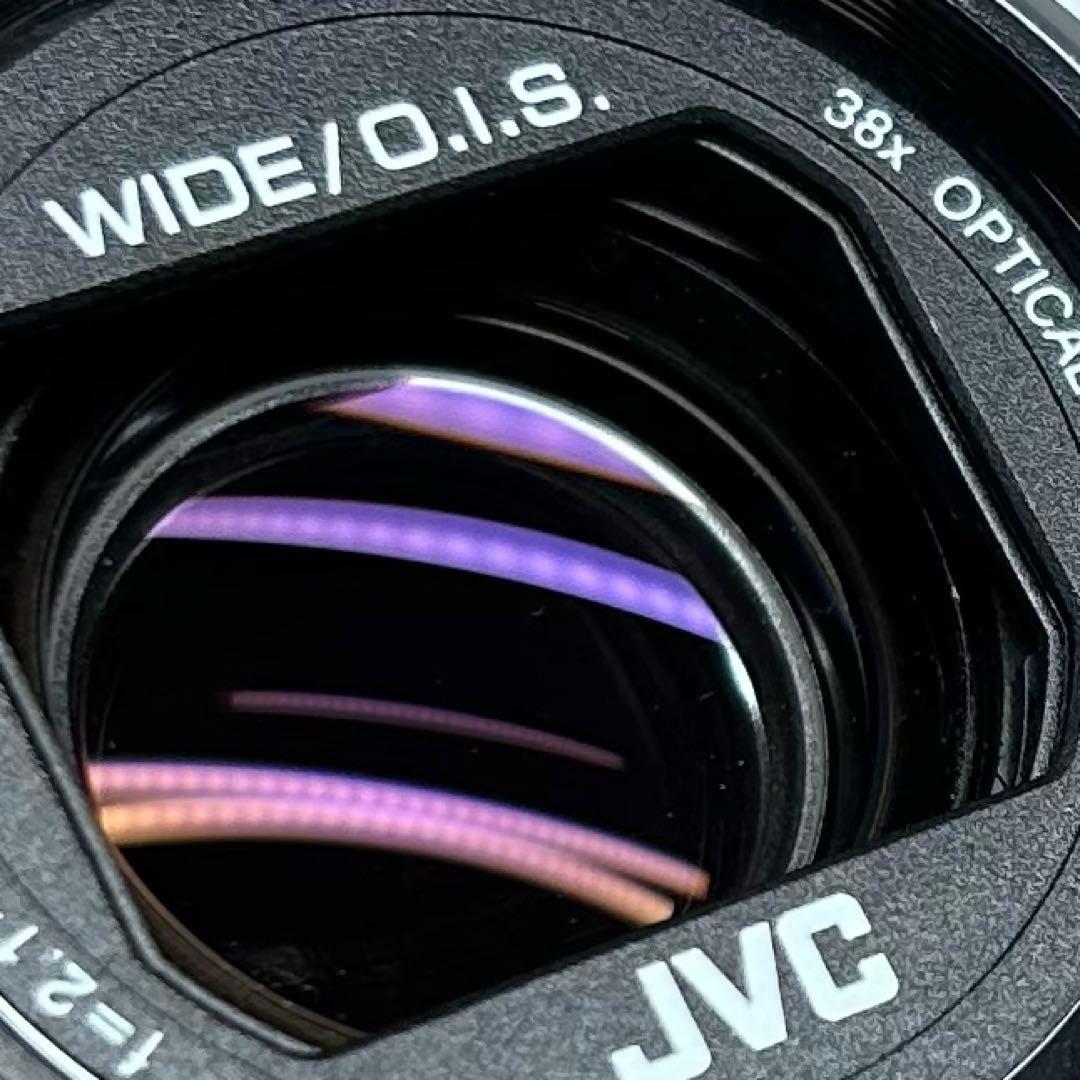 JVCビデオカメラ　Everio GZ-E565 エブリオ　バッテリー2コ