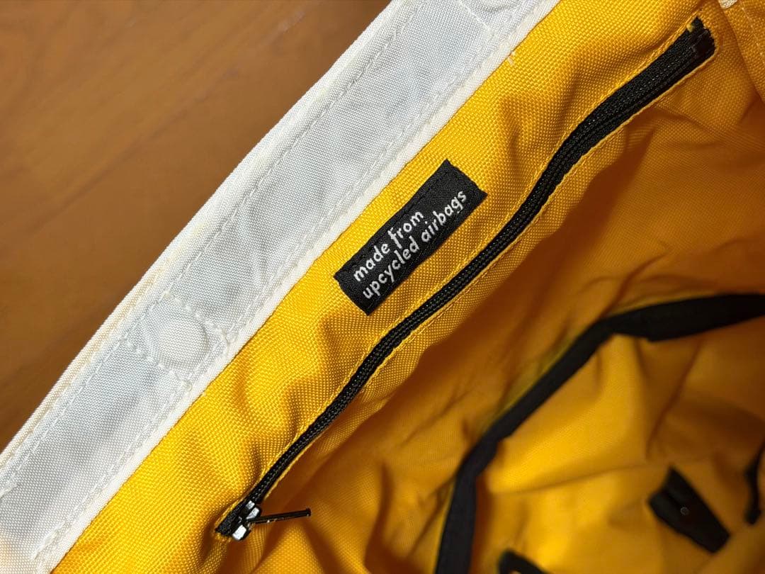 AIRPAQ (エアパック) ブルー&ホワイト バックパック