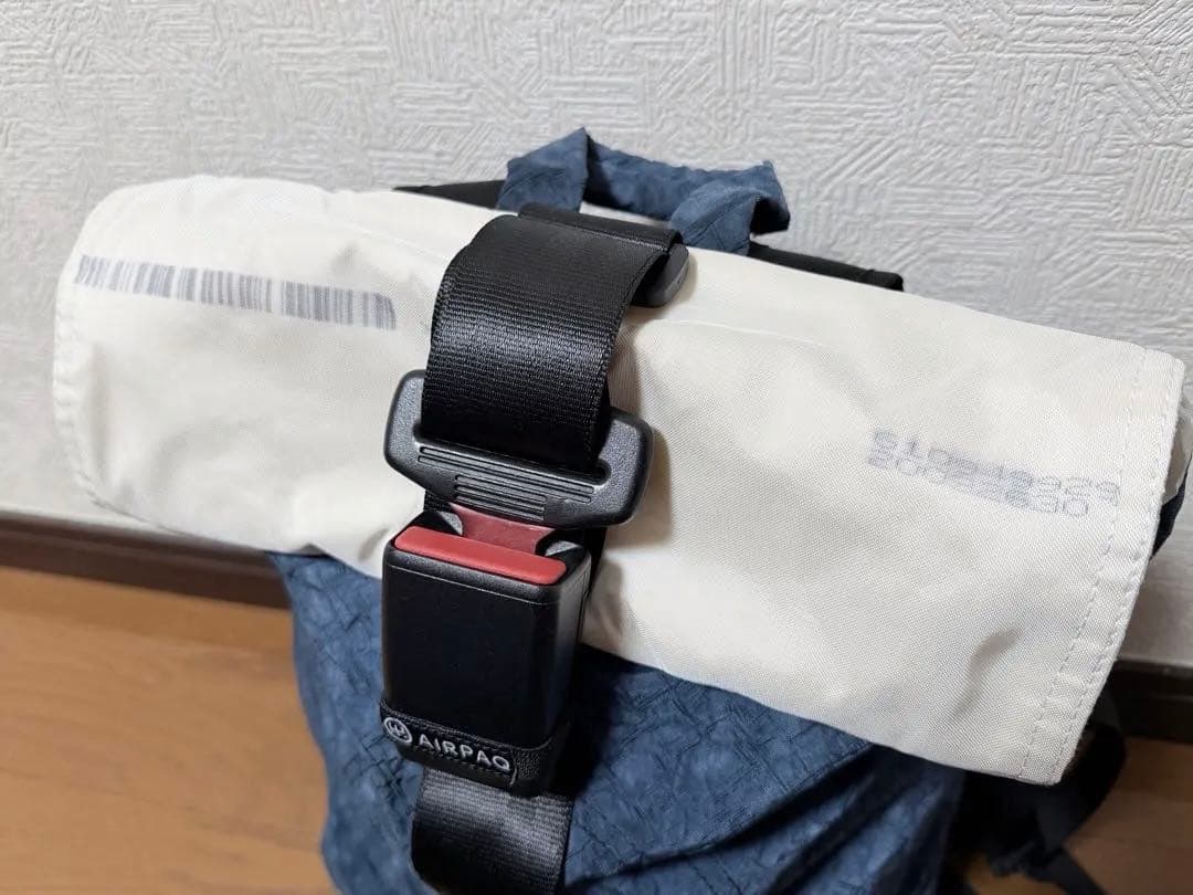 AIRPAQ (エアパック) ブルー&ホワイト バックパック