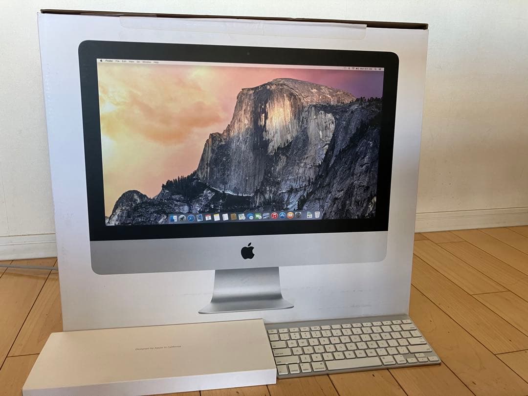 箱付きiMac 21.5インチOS X Yosemite ワイヤレスキーボード付