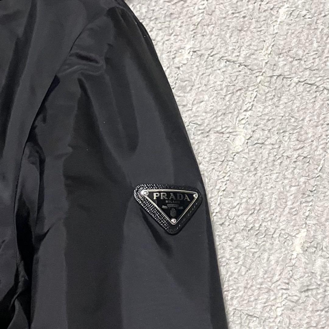 美品！プラダ［トライアングルロゴ］ナイロン　パーカー　ブラック　サイズ40