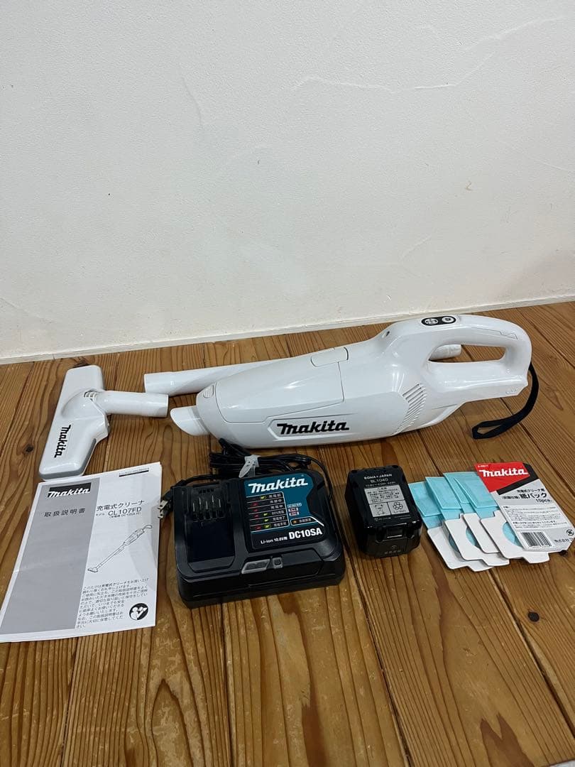 kenji0125　Makita コードレス掃除機 CL107FD