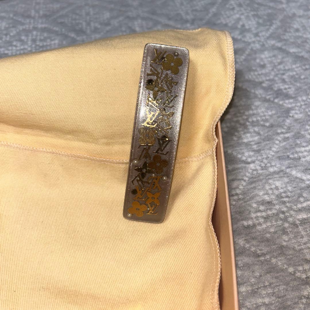 LOUIS VUITTON バレッタ