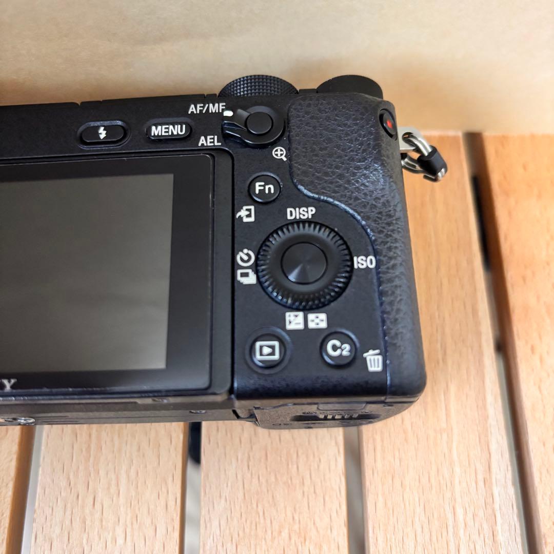 極美品 SONY ソニー α6300 ミラーレス一眼カメラ ズームレンズ付き