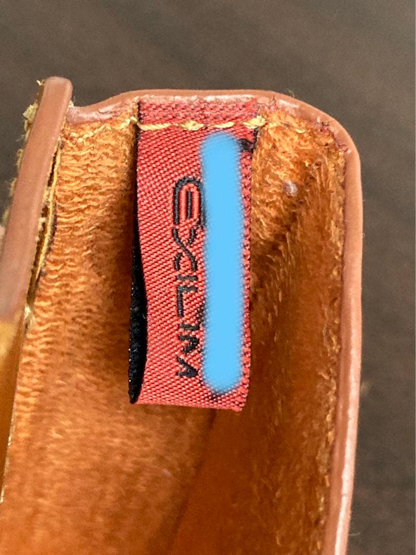 CASIO EXILIM EX-Z750 コンパクトデジタルカメラ　コンデジ