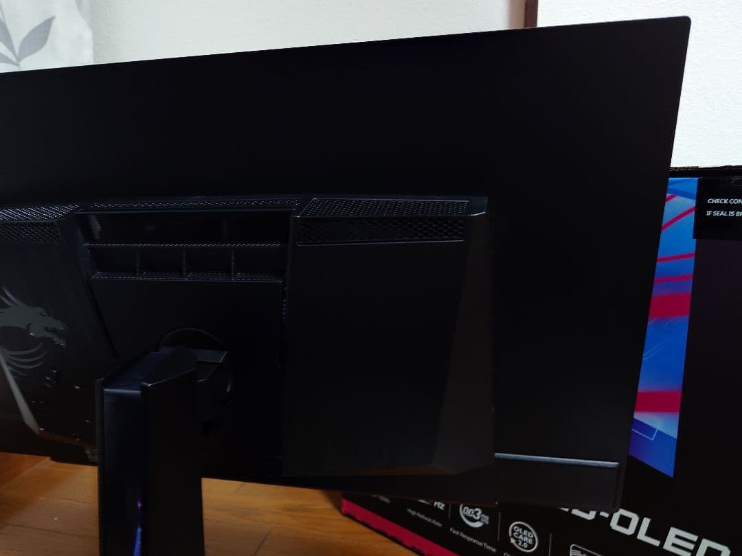 Y*）様 MSI MPG 321URX QD-OLED 32インチ