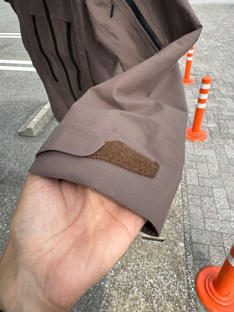 デサントスキーウェア中古　超美品　有名スキーヤー着用モデル