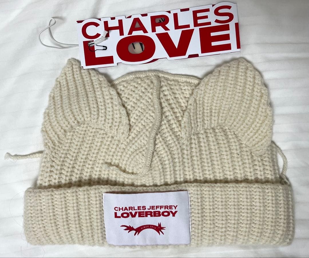 CHARLES JEFFREY LOVERBOY 猫耳ニット帽　タグ付き