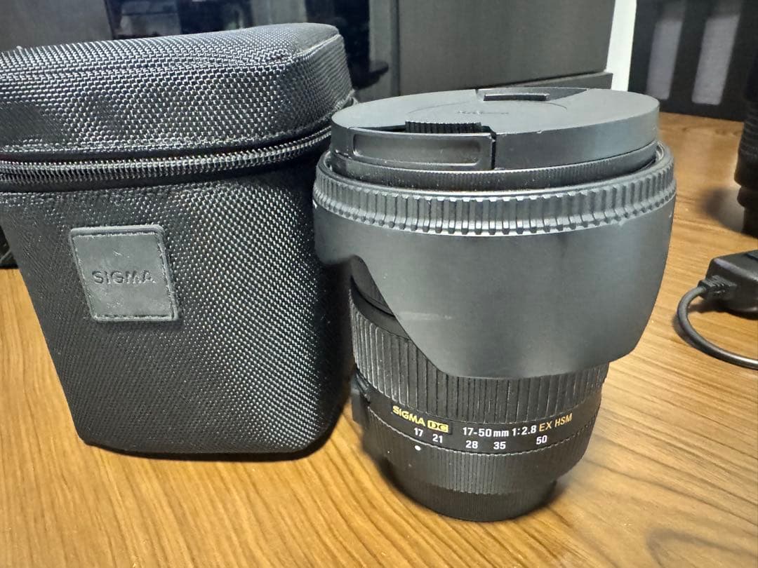 Nikon D7200 一眼レフカメラ 18-140mmレンズ付き