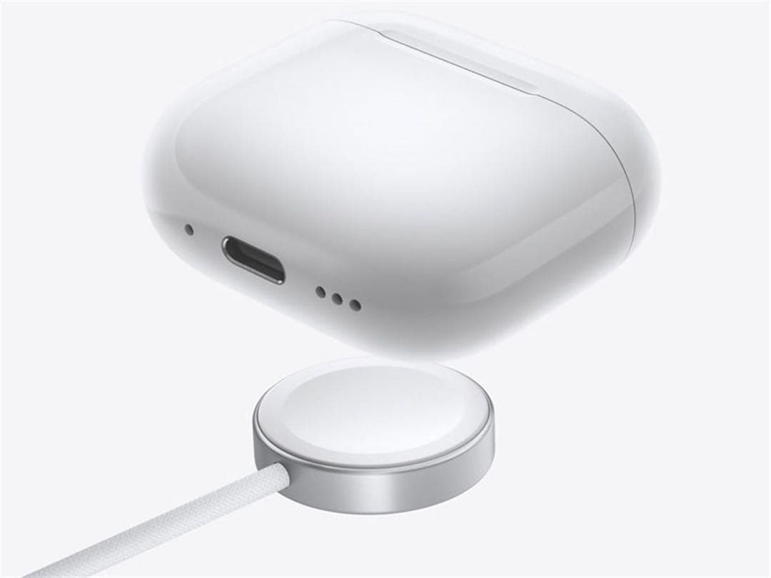 【新品未開封　当日発送】AirPods4アクティブノイズキャンセリング搭載モデル