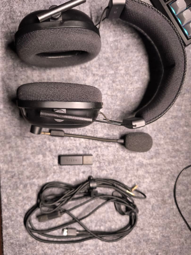 【Razer】BlackShark V2 Pro【ほぼ新品】