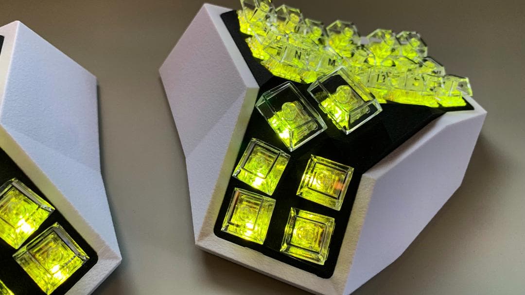 自作分割キーボード DactyI Pro 52