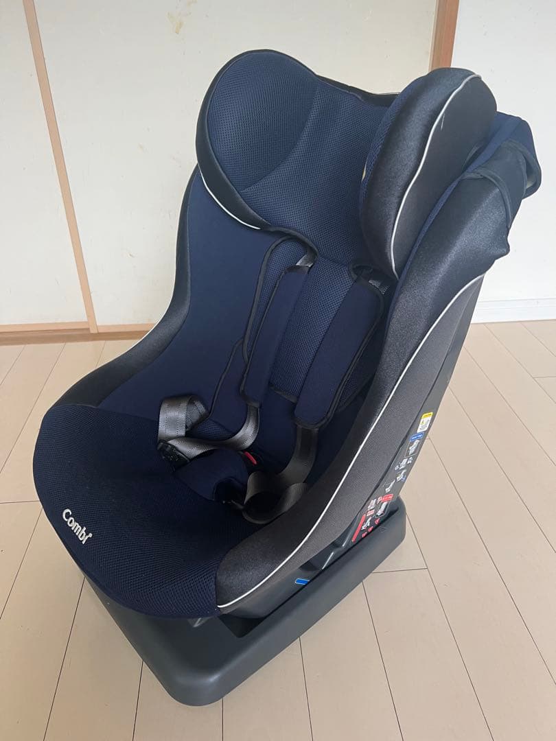 Combi コンビ チャイルドシート ウィゴーグランデ 新生児～4歳頃対応