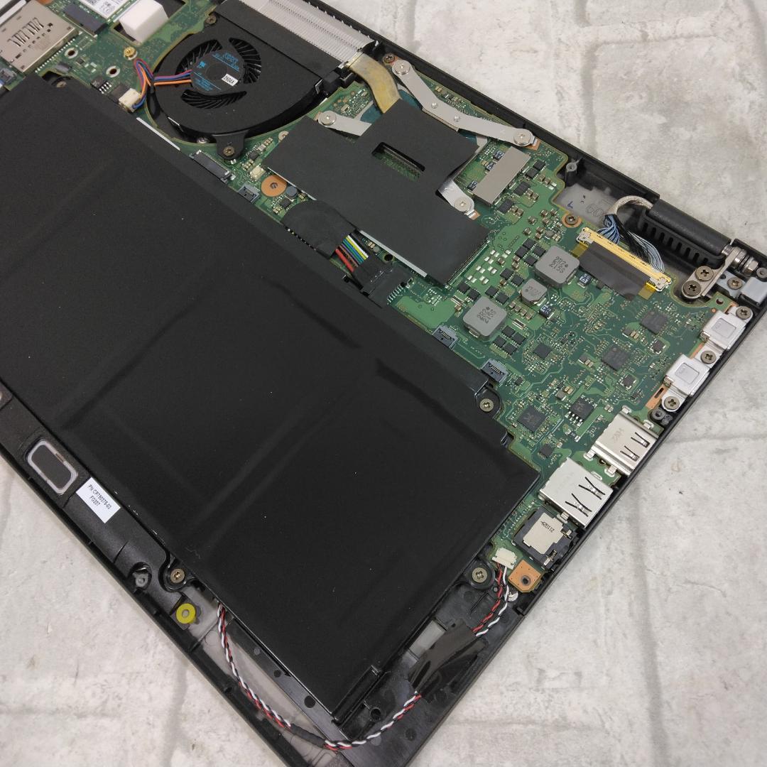 ジャンク 第11世代i5 FUJITSU U9311/HX 中古現状品