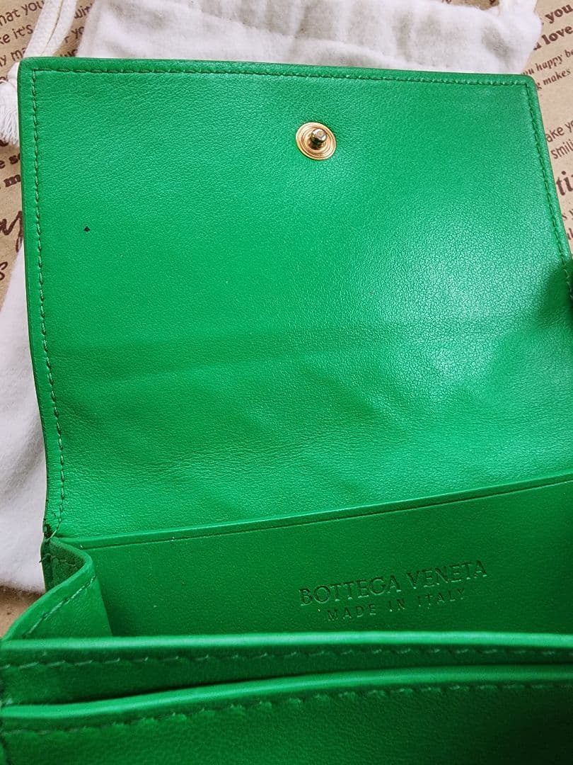 とても綺麗　現行品　ボッテガヴェネタ　編み込み　名刺入れ　カードケース 緑