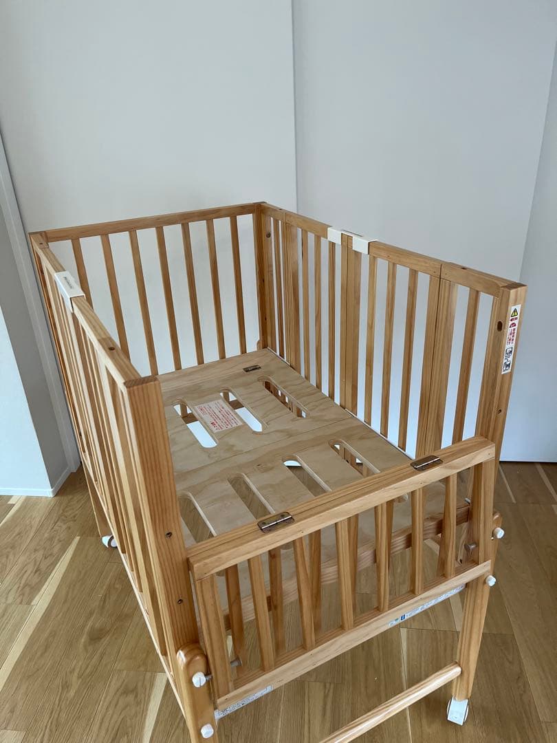 大和屋　折りたたみベビーベッド　パタン２