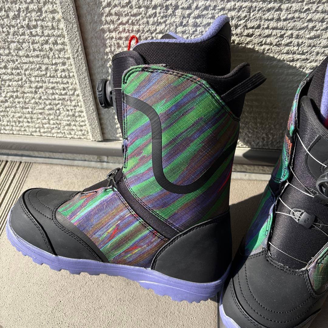 BURTON True Fit スノーボードブーツ（女性用）