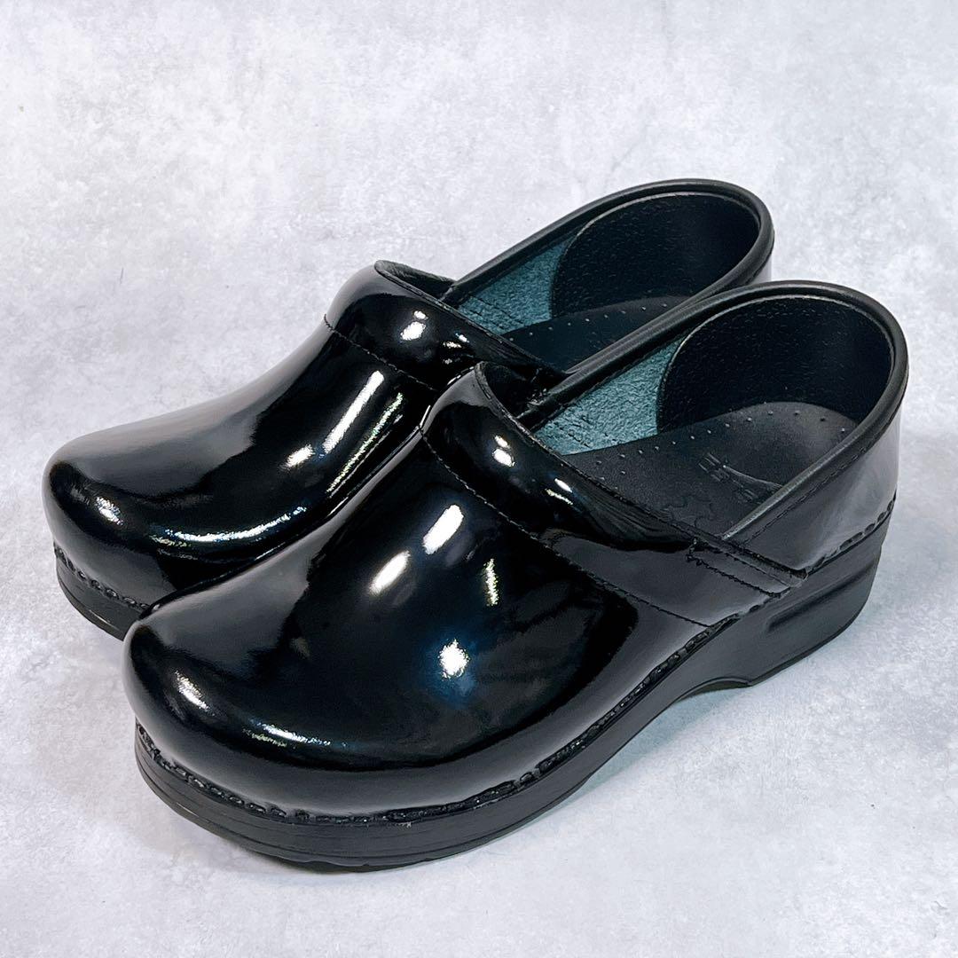 【ダンスコ】サボサンダル (37) プロフェッショナル パテント 厚底 ブラック