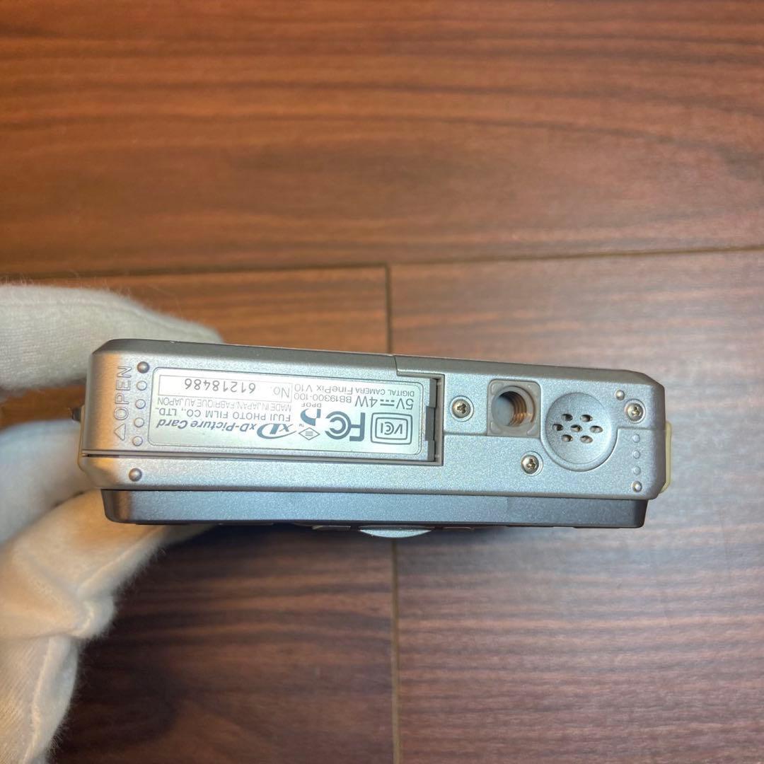 FUJI FILM FinePix FINEPIX V10 デジカメ 5502