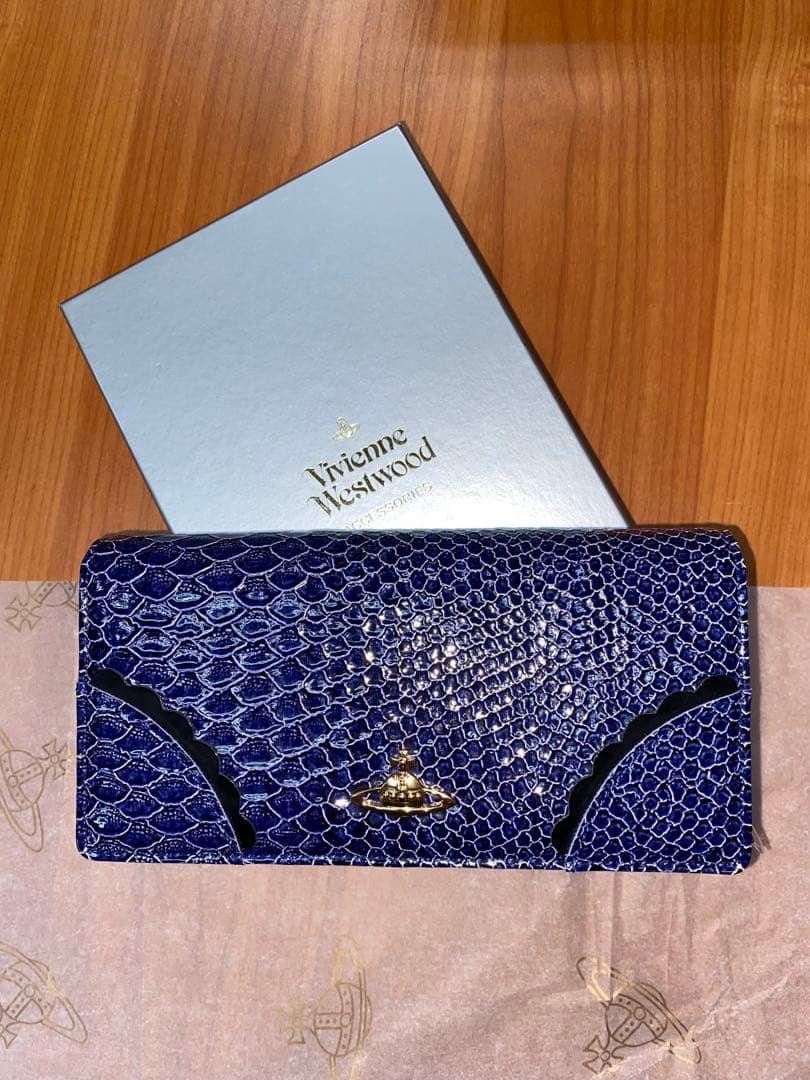 新品未使用品Vivienne ヴィヴィアン・ウエストウッド 長財布 レディ
