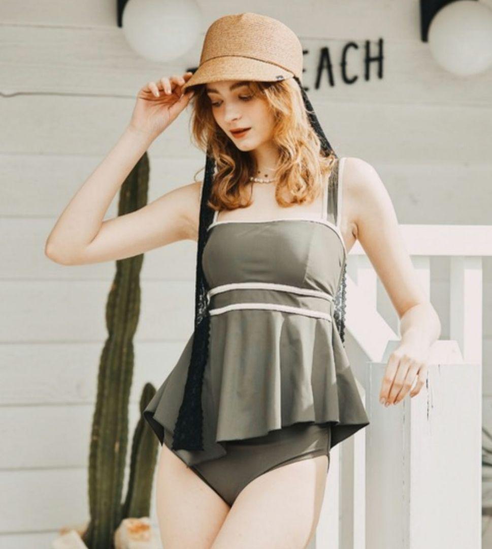 バイカラー　白黒ノンワイヤー　ビキニ　新品未使用タグ付き 11Lサイズ