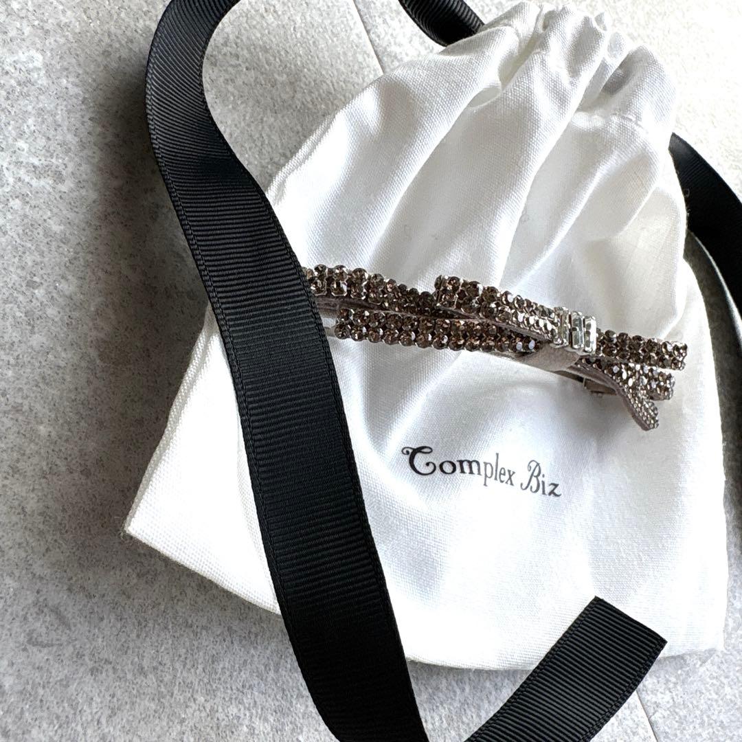 コンプレックスビズ　リボン　バレッタ　極美品 スワロフスキー　ホワイト