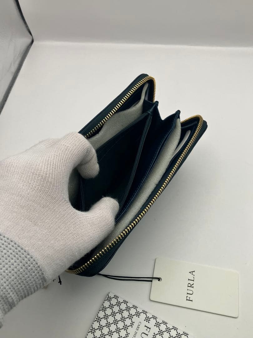 新品未使用　FURLA長財布　Y