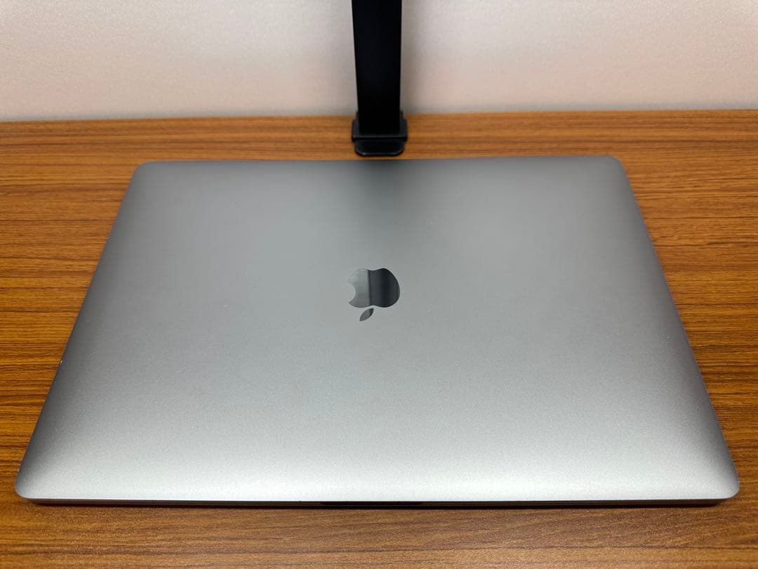 MacBook本体 MacBook Pro 2018 15inch Core i7 16Gb 512
