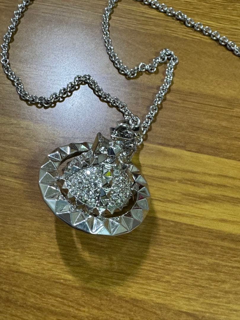 Vivienne Westwood オーブ　スタッズペンダントネックレス
