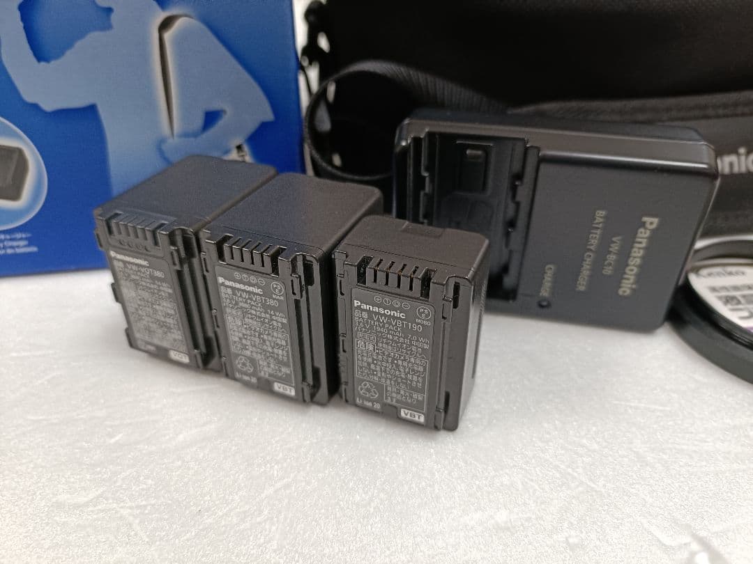 HC-WX1M【バッテリー3個＋充電器ほか】Panasonic 4K 豪華セット