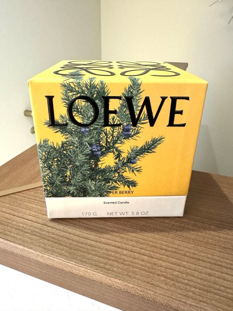 LOEWE キャンドル　ジュニパーベリー