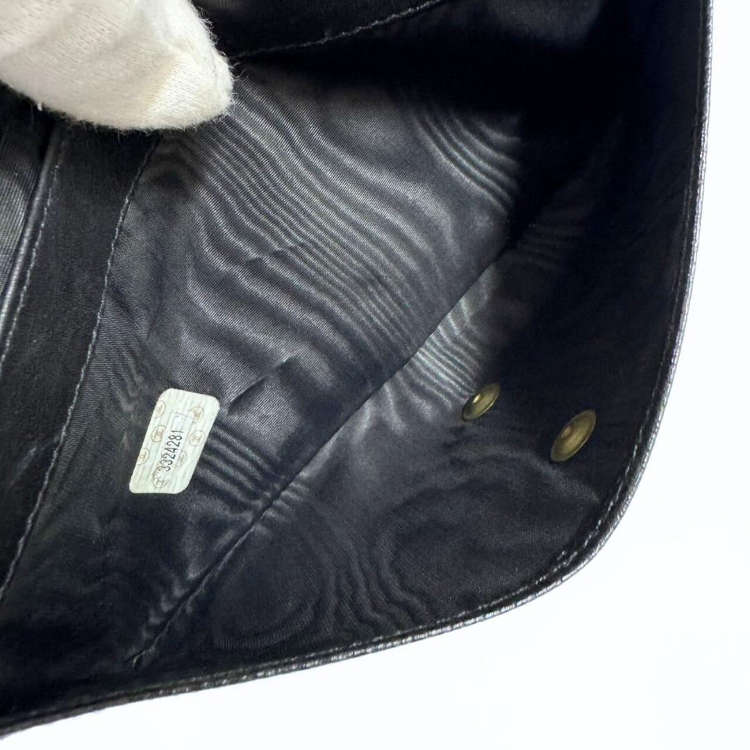 シャネル 二つ折り長財布 ココマーク ブラック キャビアスキン