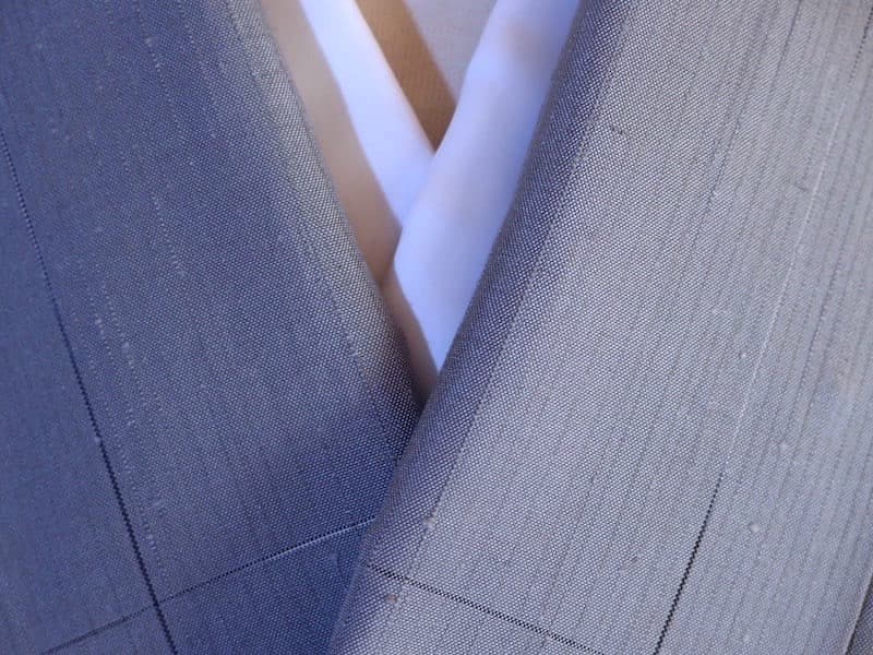 未使用　紬着物（格子に絣文）裄６６　正絹美品