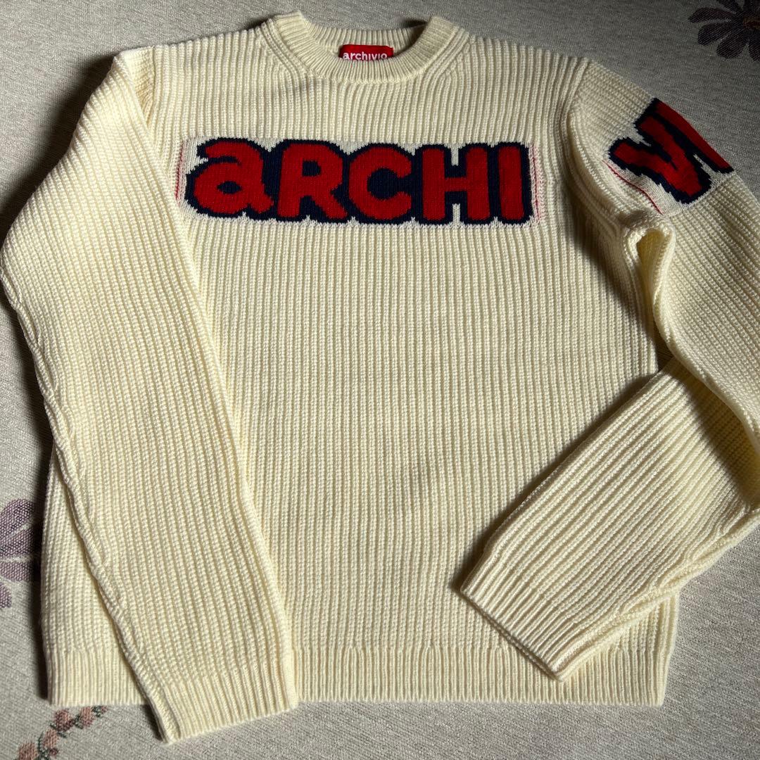 archivio ロゴ入りクリームセーター