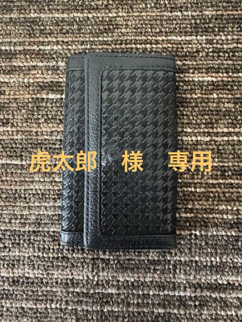 【値下げ中】　印傳屋　隼人　キーケース