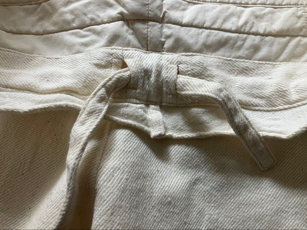 えみおわす　ダーツパンツ（カディデニム生成）