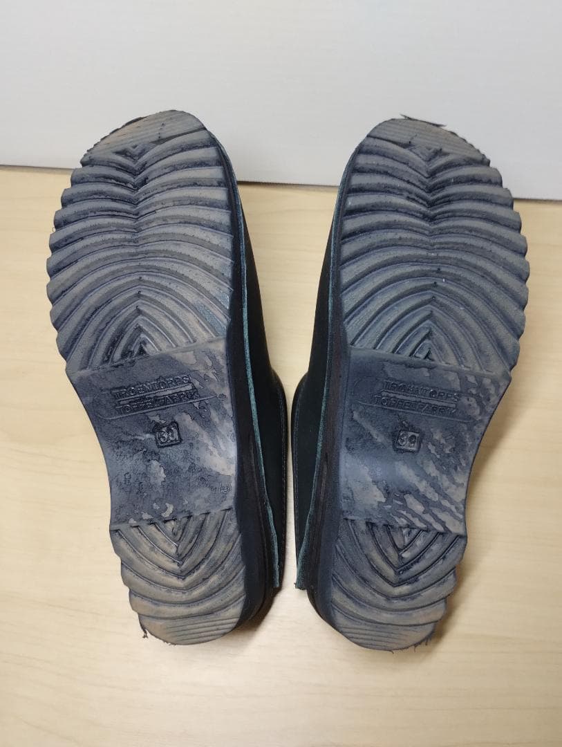 サボ トロエントープ TROENTORP 黒 レザー クロッグサンダル スタッズ