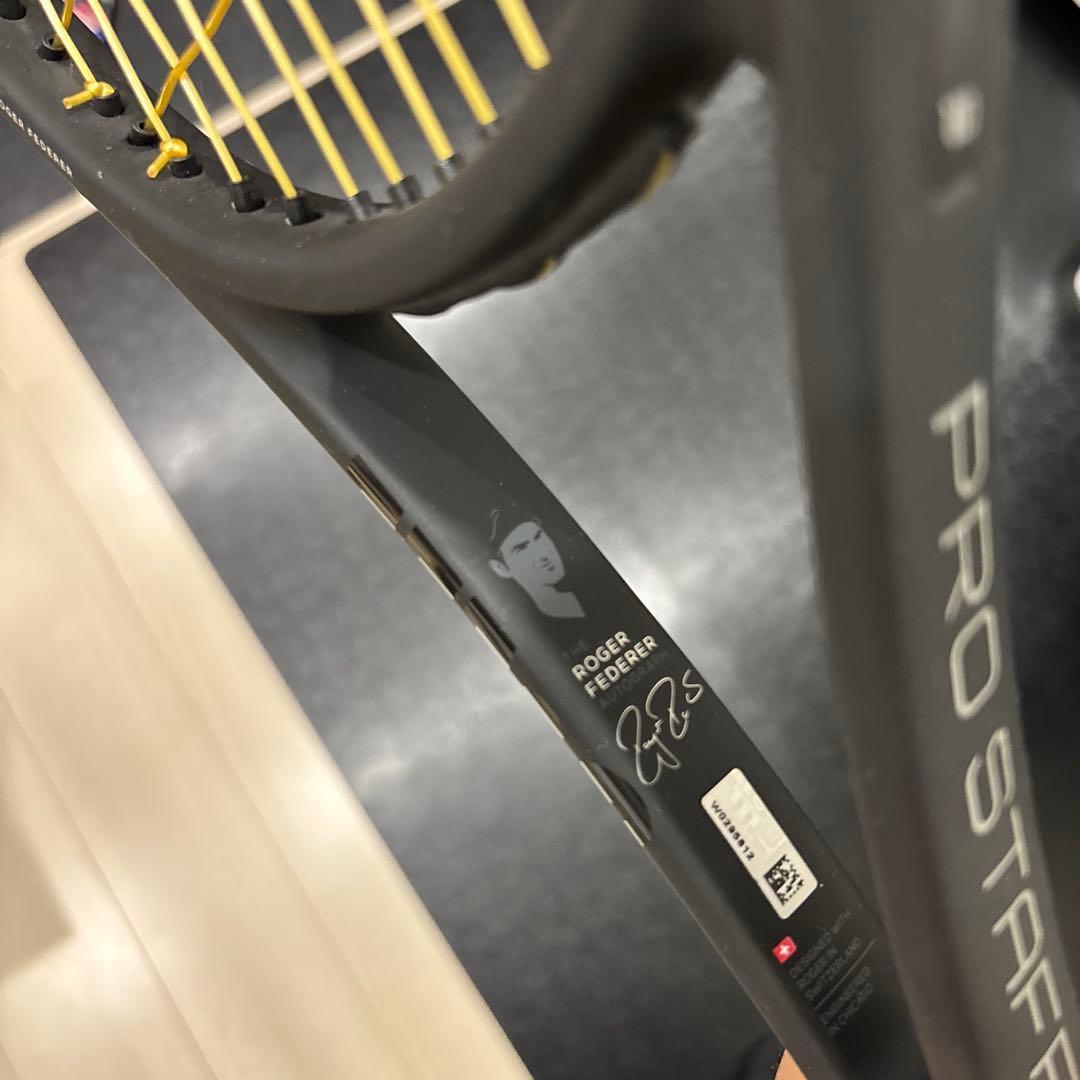 【希少】WilsonPro staff97 RF V11.0フェデラー　モデル