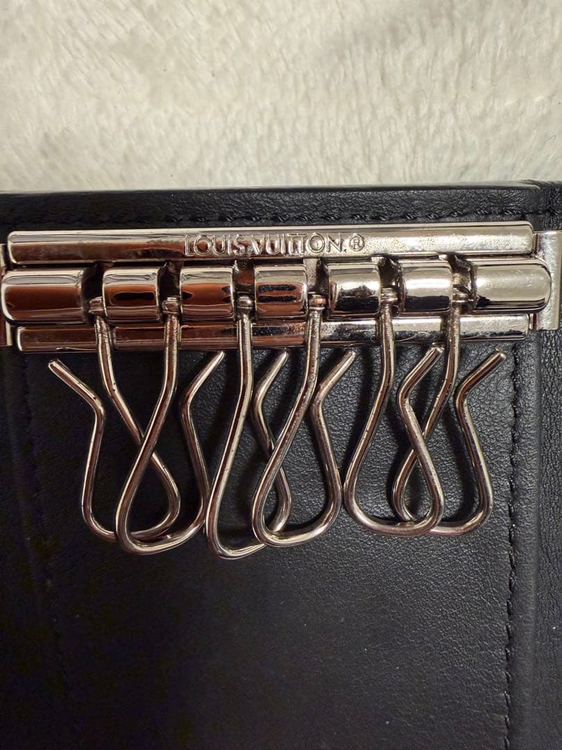 ルイヴィトン　6連キーケース　M14825 オールブラック
