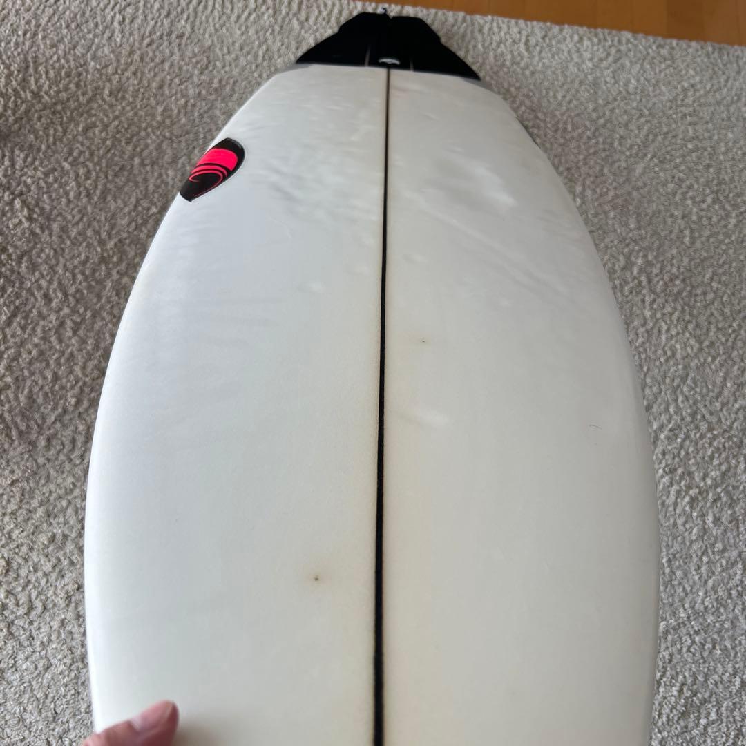 シャープアイOKAY 5’7 タティアナ・ウェストン・ウェブ使用ボード