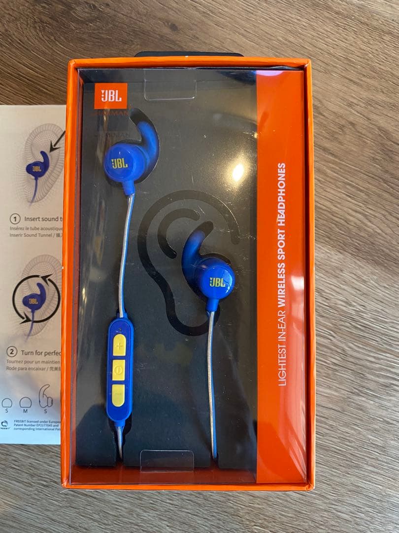 NBAステフィンカリーJBL Reflect Mini BT ワイヤレスイヤホン