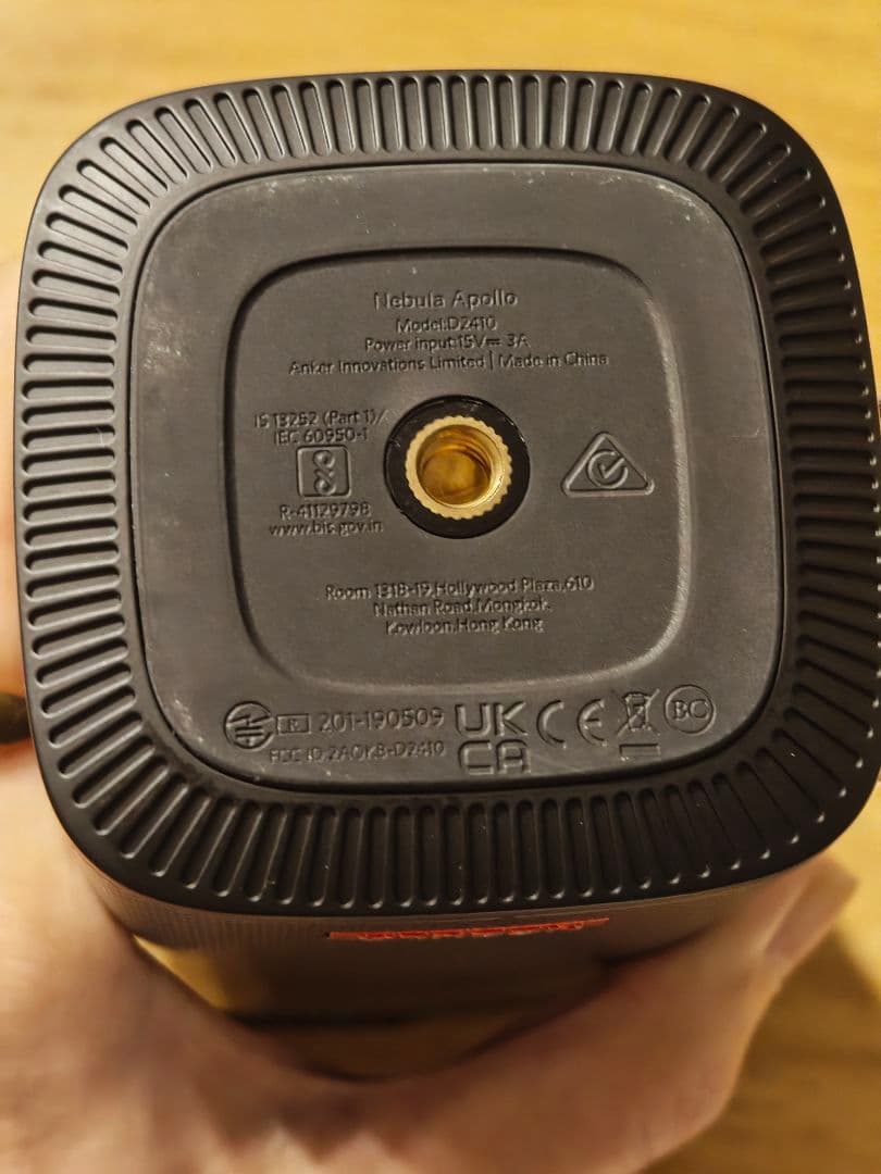 NEBULA Apollo プロジェクター本体