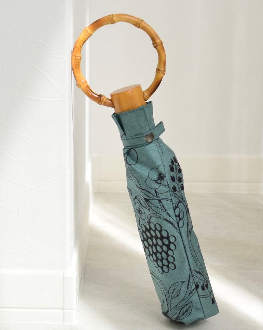 【新品】utatane×Kuovi 折り畳み日傘 完全遮光　晴雨兼用