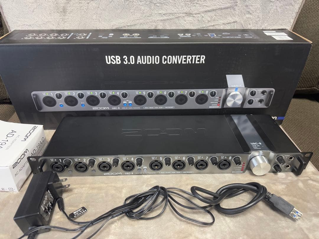 ZOOM UAC-8 中古　完動品