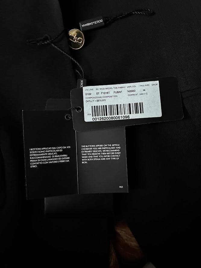 【新品、タグ付き、カバー付き】ドルチェ＆ガッバーナ ジャケット ブラック 38