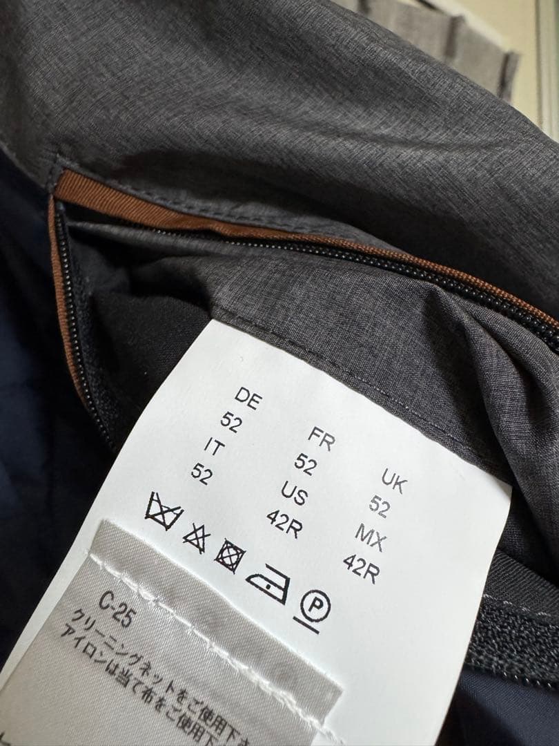 Hugo Boss ダイヤキルティングテーラードジャケット